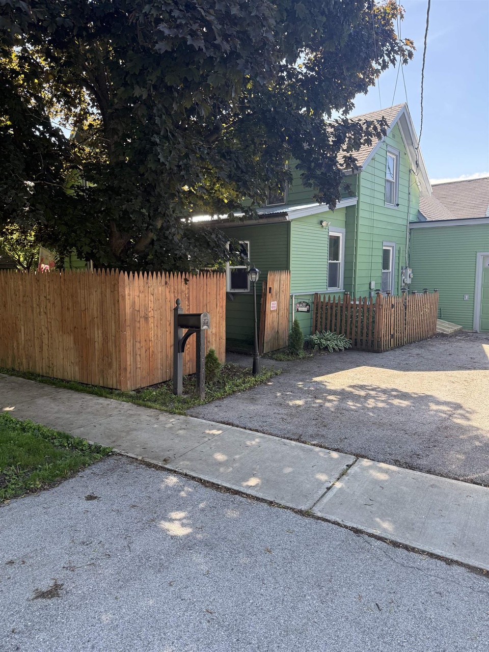 Listing image
