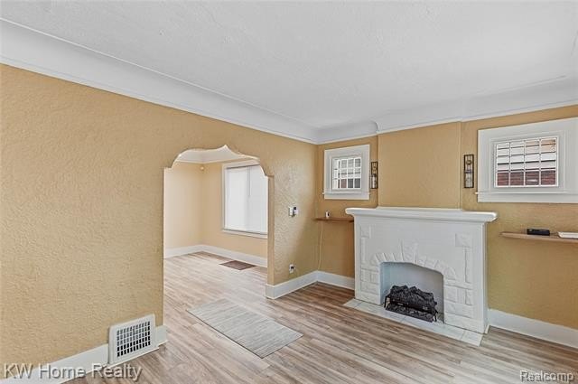 Listing image