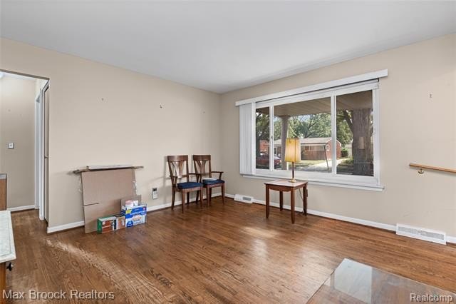 Listing image