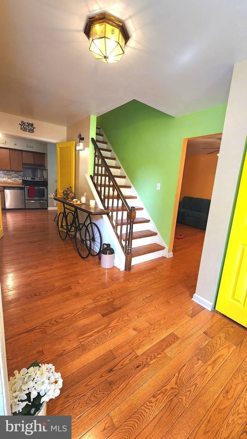 Listing image