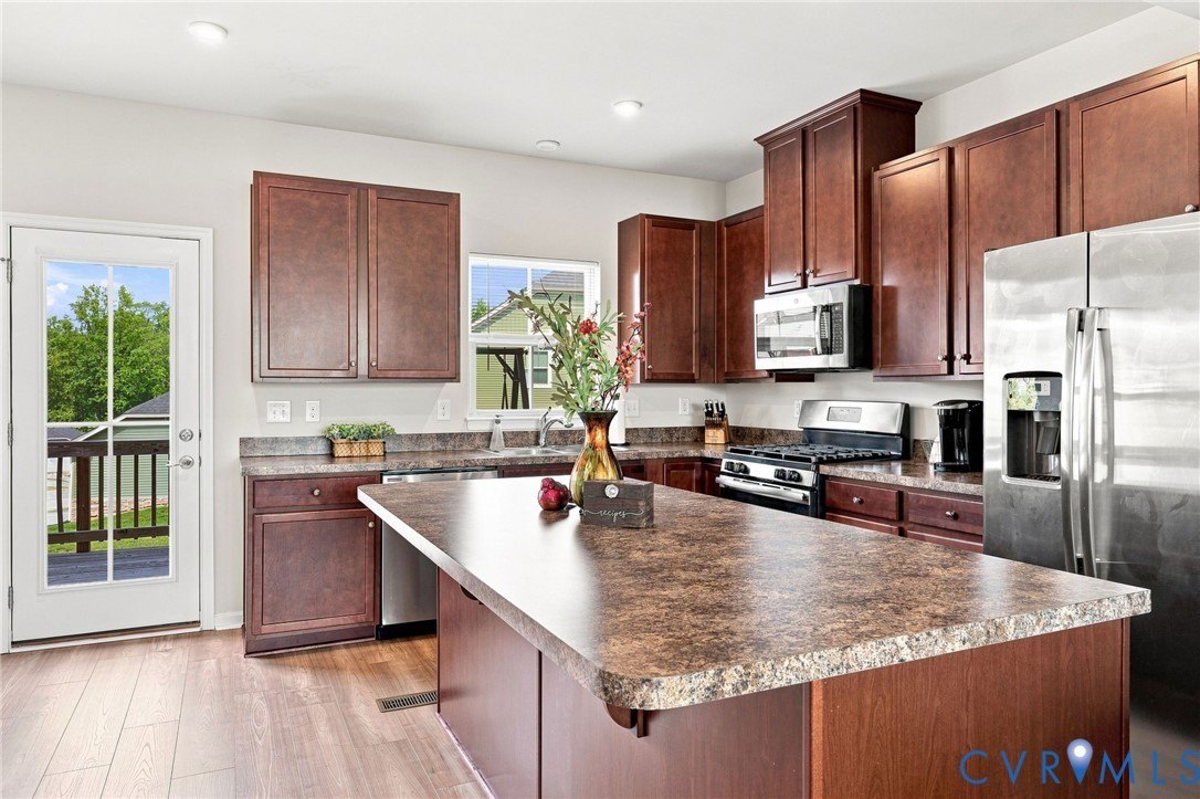 Listing image