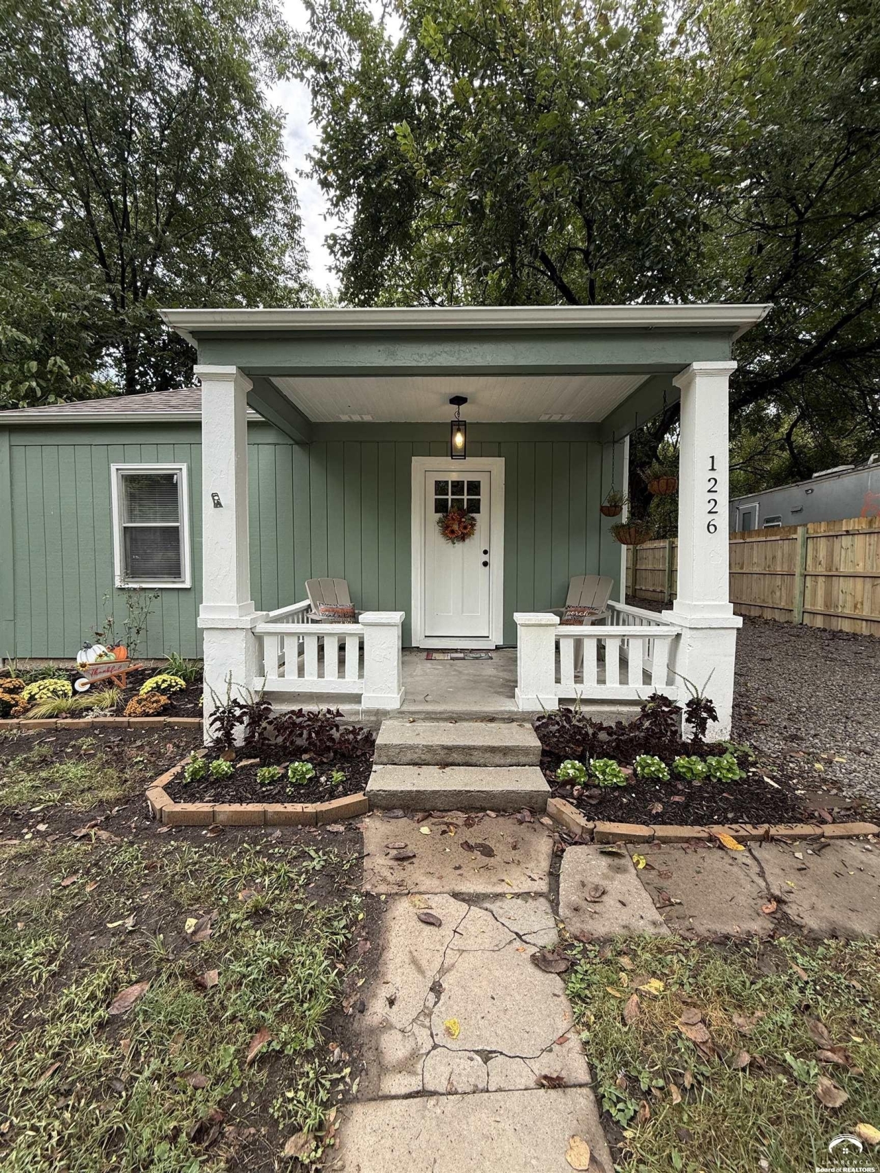 Listing image