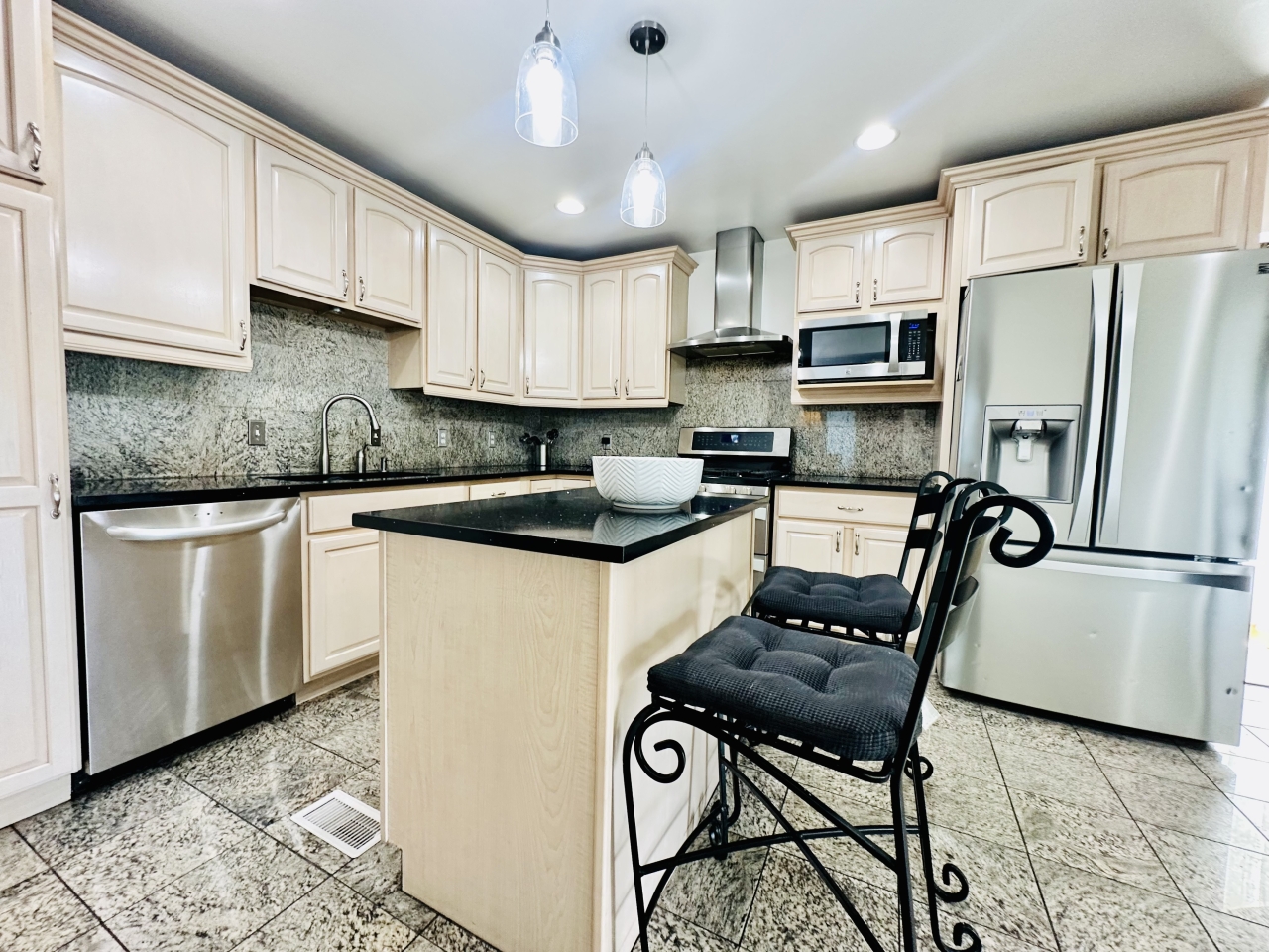 Listing image