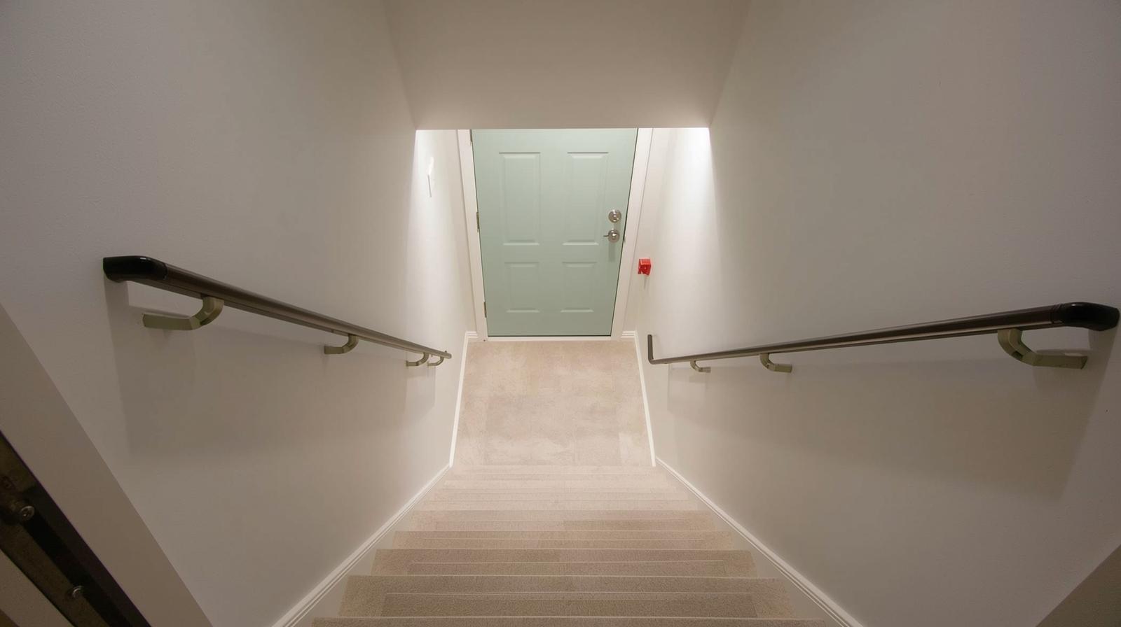 Stylish and Safe Basement Stair Design Ideas