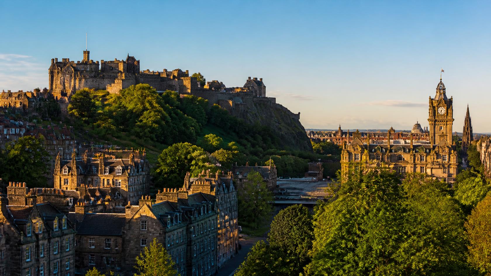 Edinburgh Travel Guide