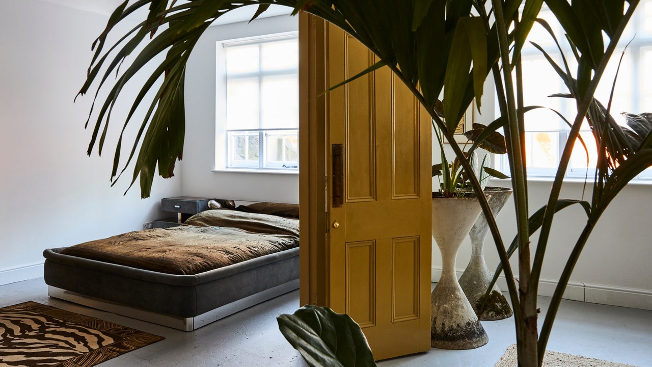 19 DIY Bed Frame Ideas to Inspire Your Next Bedroom Refresh