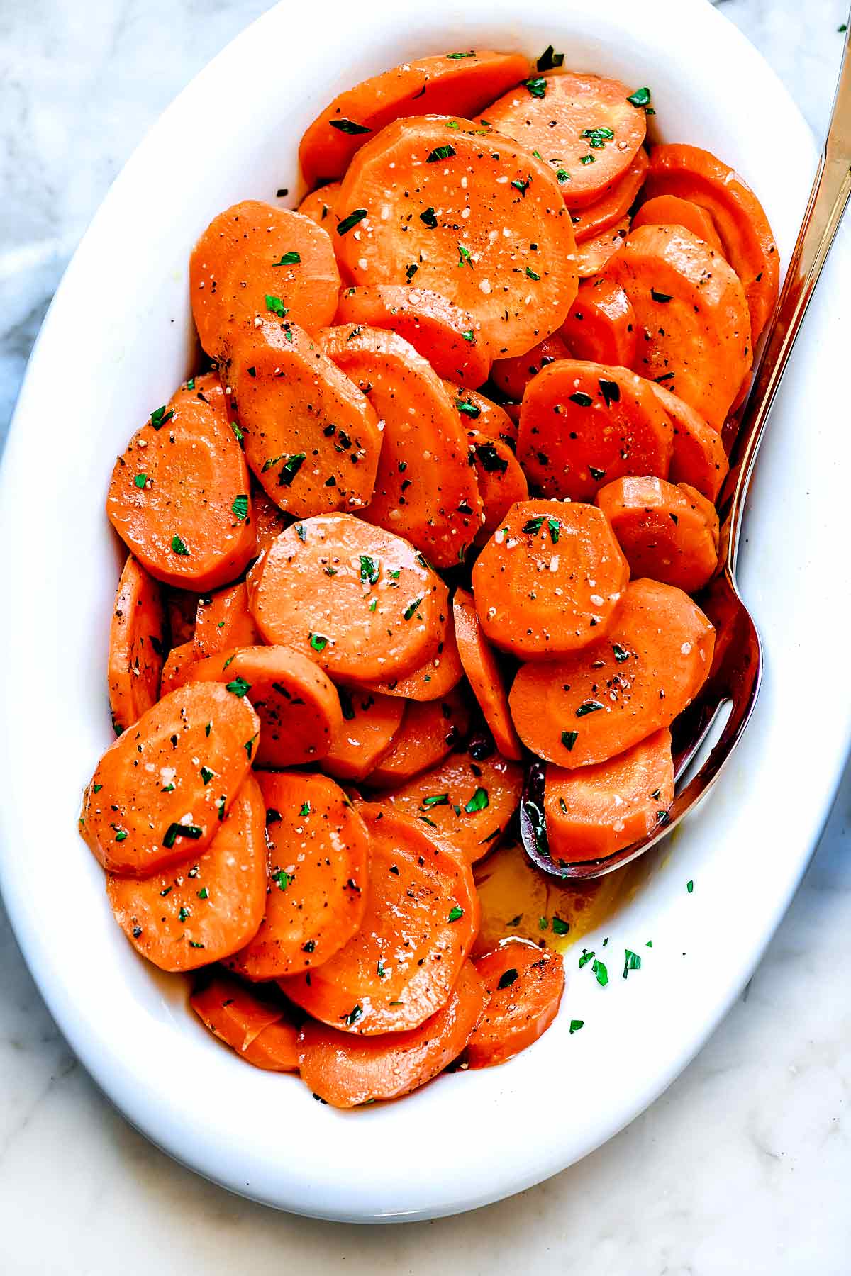 Brown Sugar Glazed Carrots (One-Pan Side Dish!)