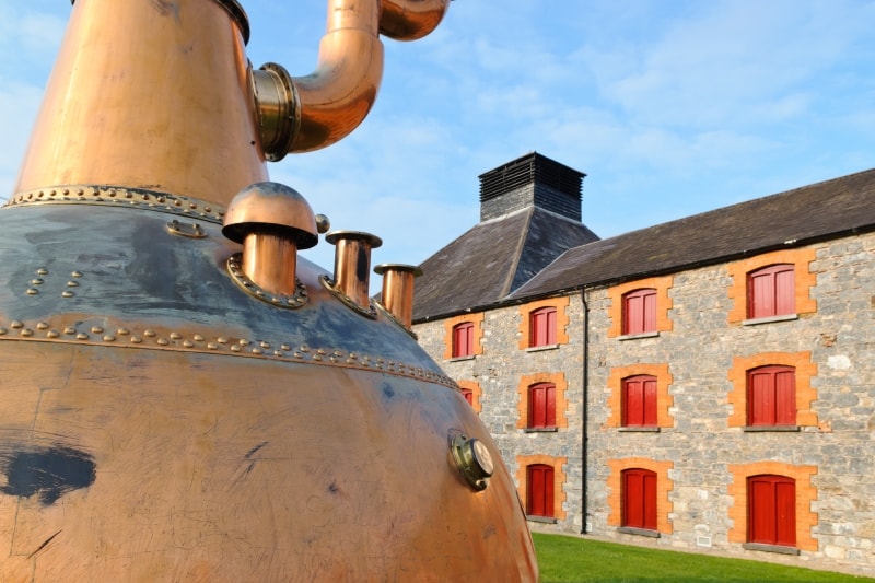 The 15 Best Whiskey Distilleries To Visit In Ireland