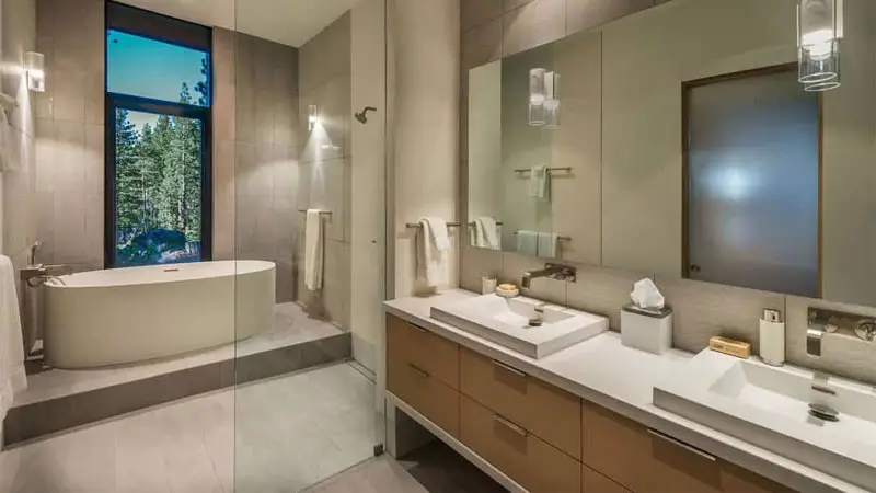 44 Stunning Master Bathroom Designs