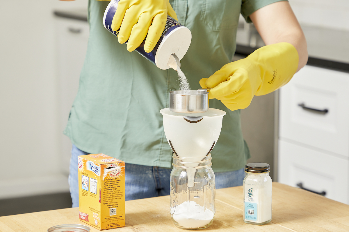How to Make Homemade Drain Cleaner