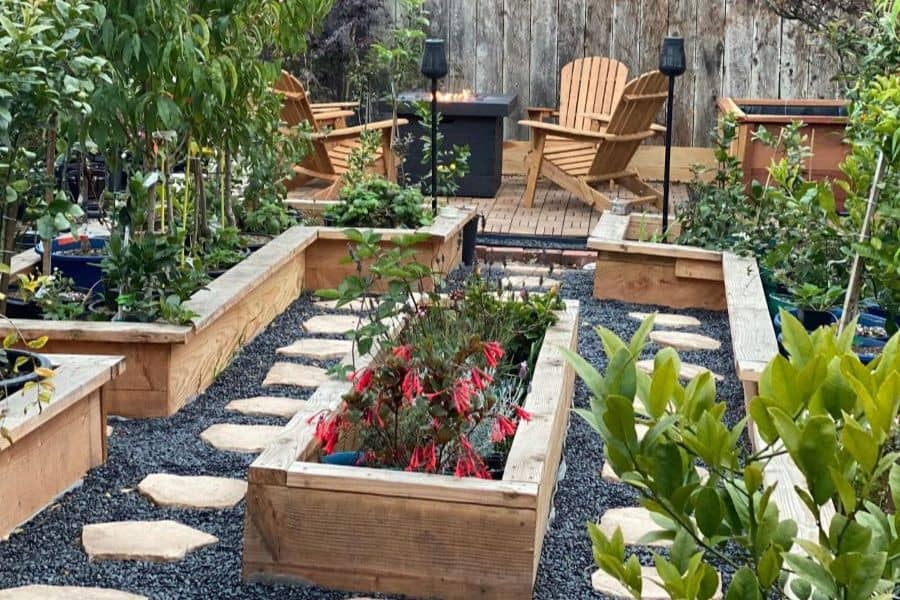 Practical and Stylish Raised Garden Bed Ideas