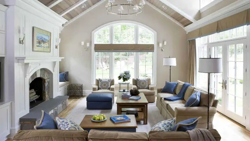 50 Immaculate Traditional Living Room Designs