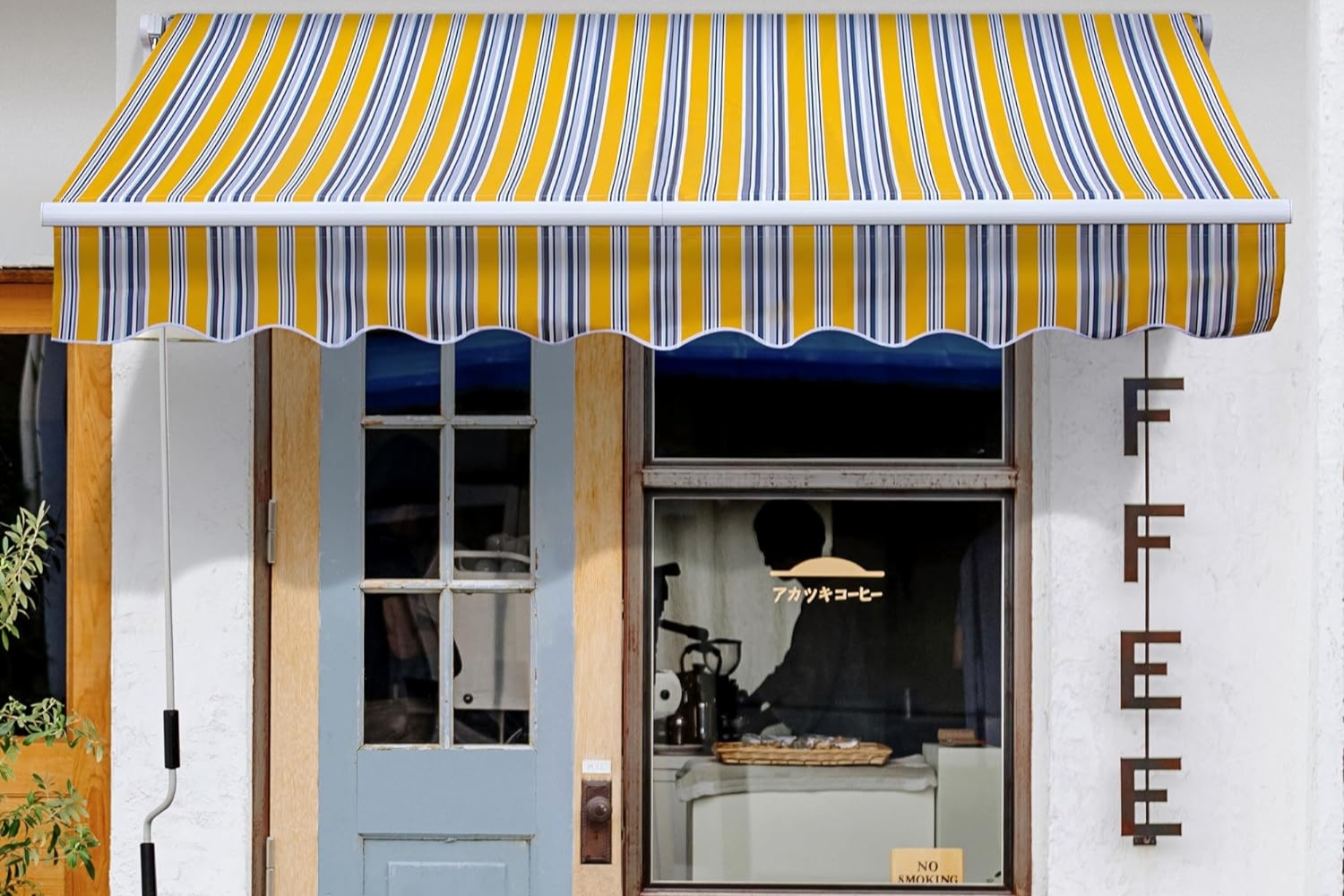 The Best Retractable Awnings for Your Deck or Patio