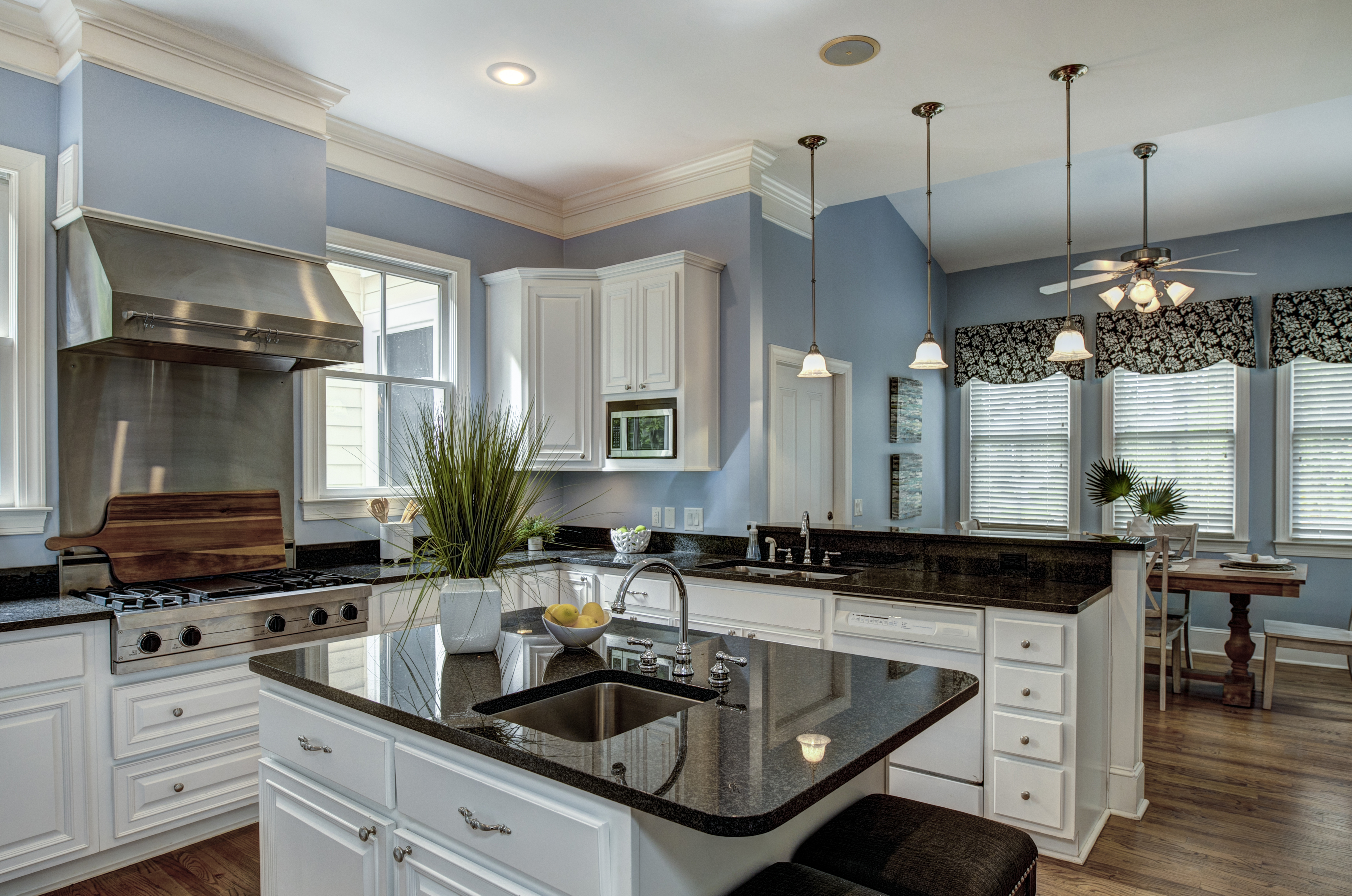 23 Kitchens With Dark Granite Countertops