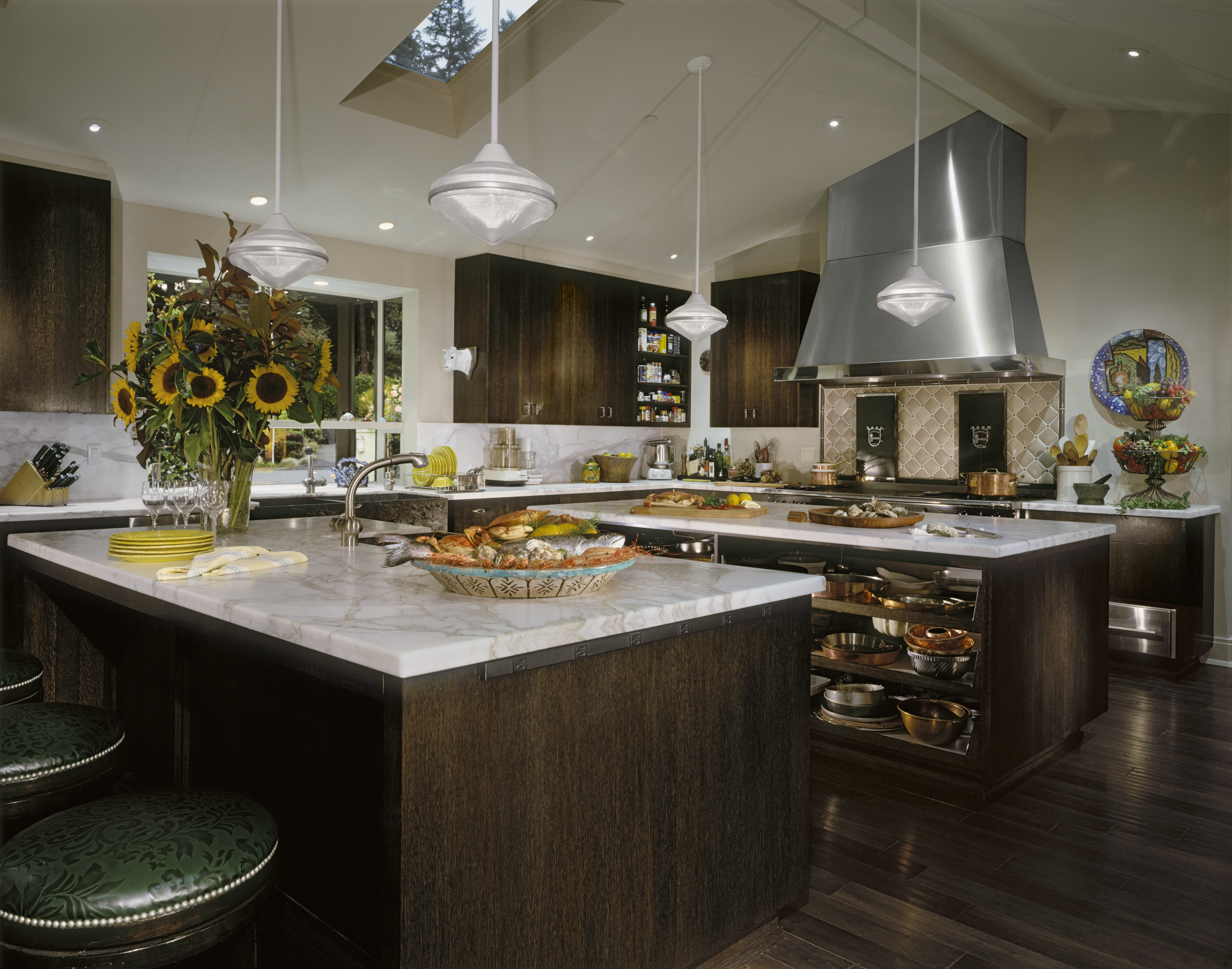 38 Stunning Dark Wood Kitchen Design Ideas