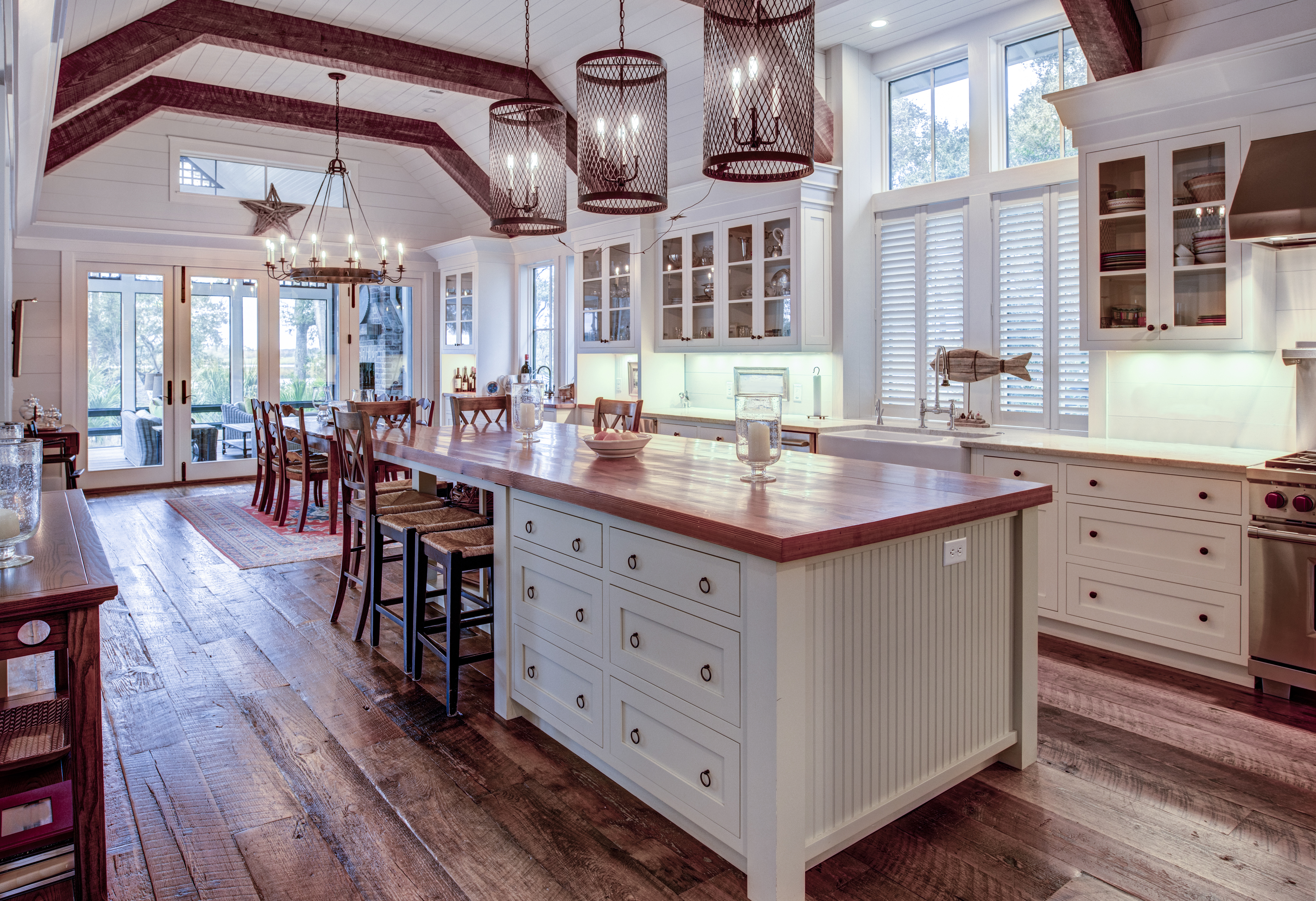 Farmhouse Kitchen Ideas for a Warm and Inviting Atmosphere